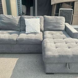 Sectional Couch 