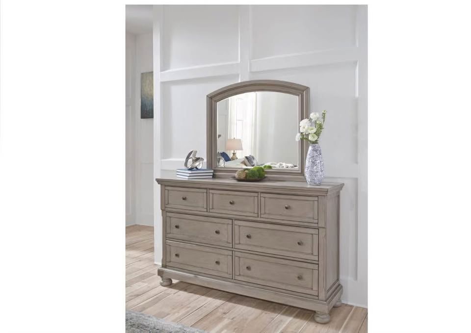 Elegant 7 Drawer Dresser