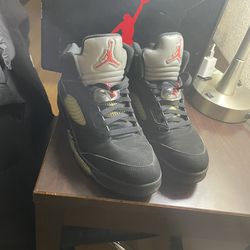 Jordan 5 metallic size 10.5