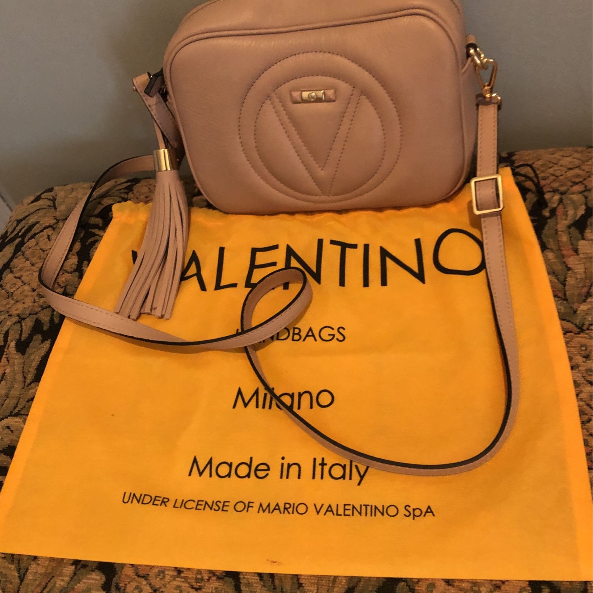 Auth Valentino Lux Leath Nude Camera Bag.New