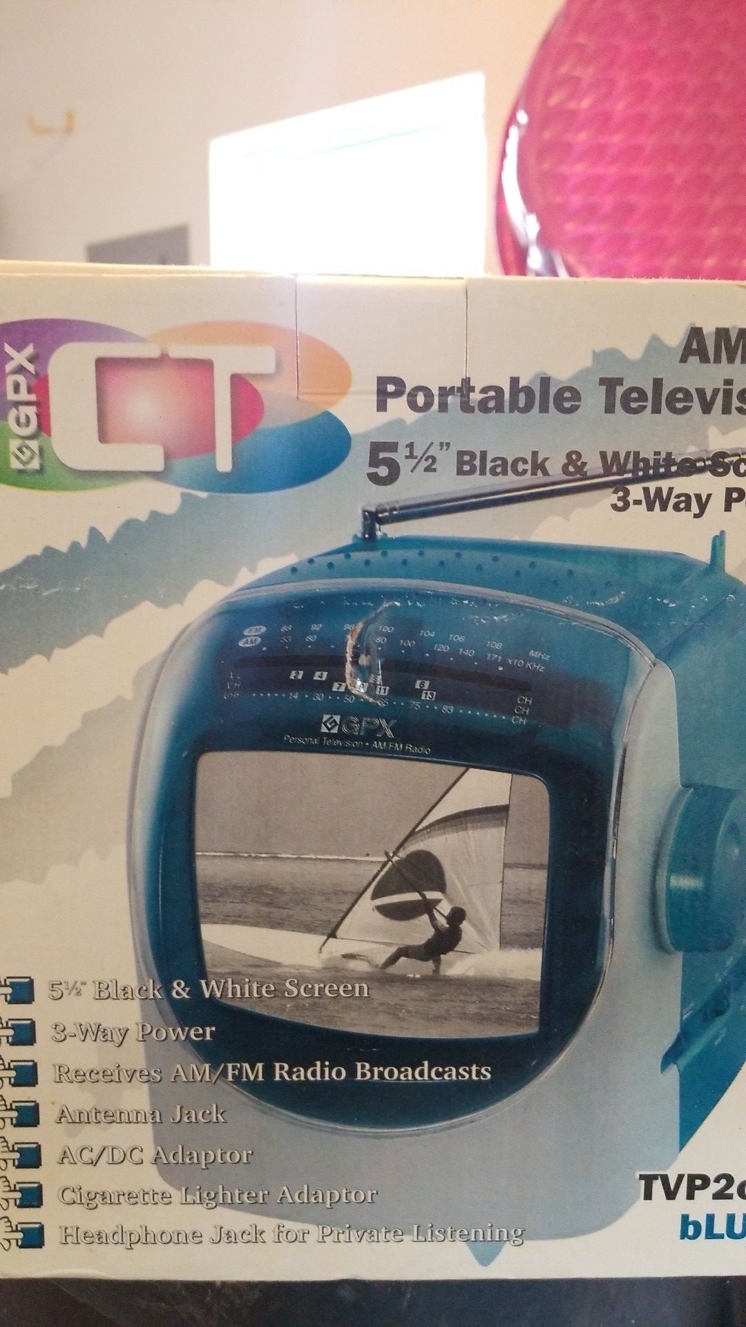 AM/FM Portable Television