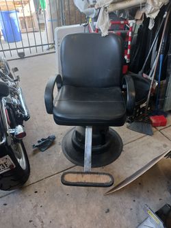 Barber chair
