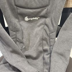 2 BABY CARRIER ERGOBABY