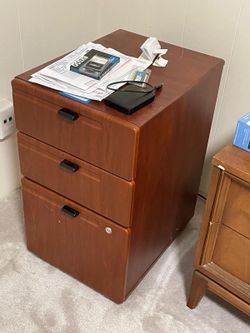 Wooden 3-Drawer File Cabinet with Lock — Cherry Finish