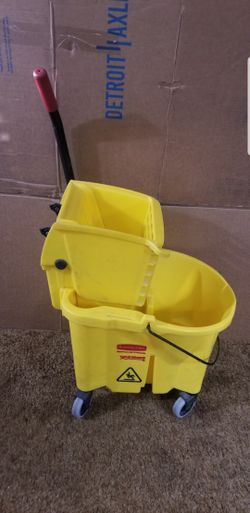 2 Rubbermaid Commercial Mop Buckets