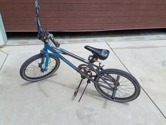 Mongoose kids bike