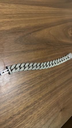 14k Cuban bracelet 11qt diamonds 46 grams gold