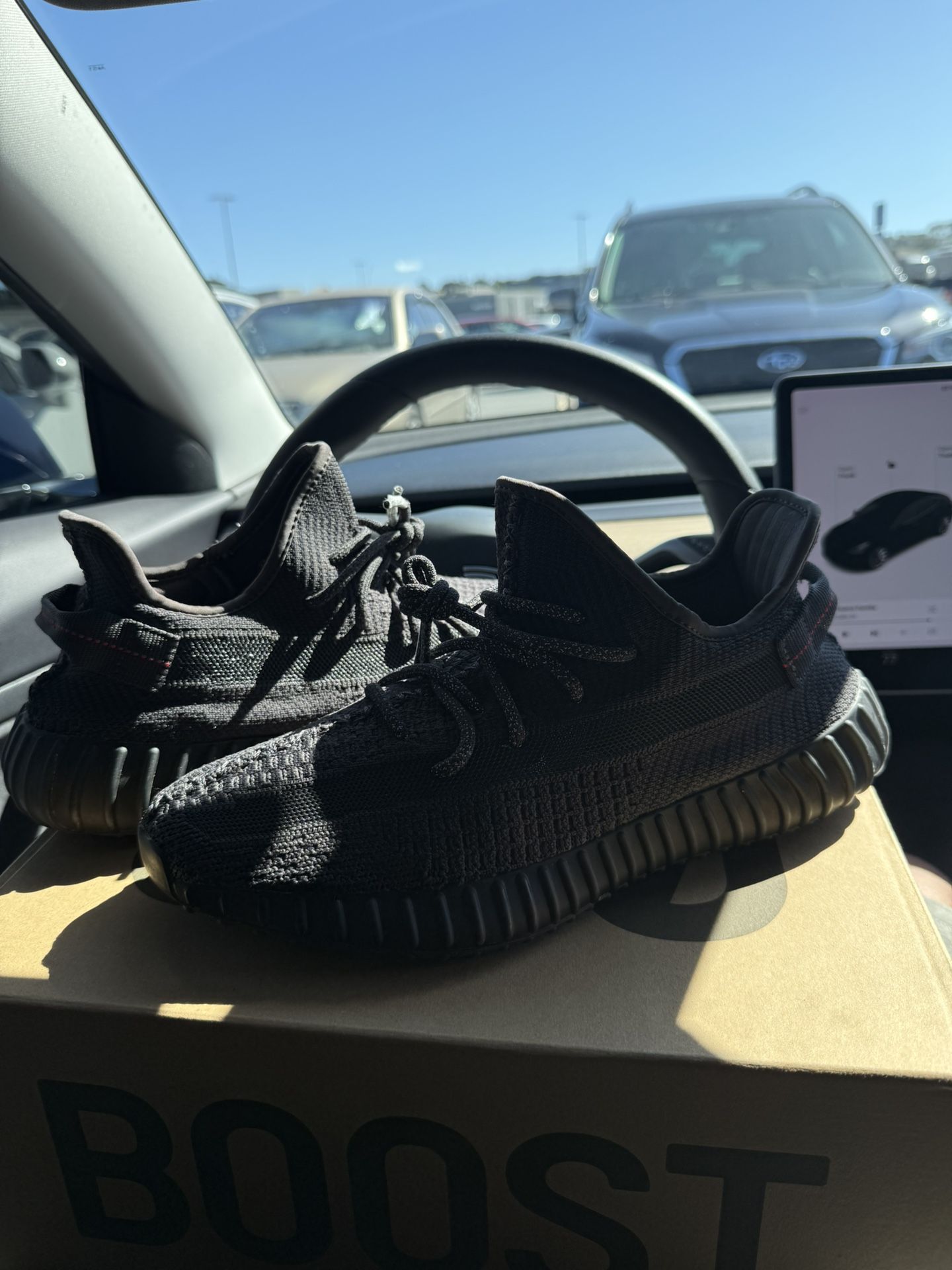 Yeezy Boost 350 v2 (2019) Used Once
