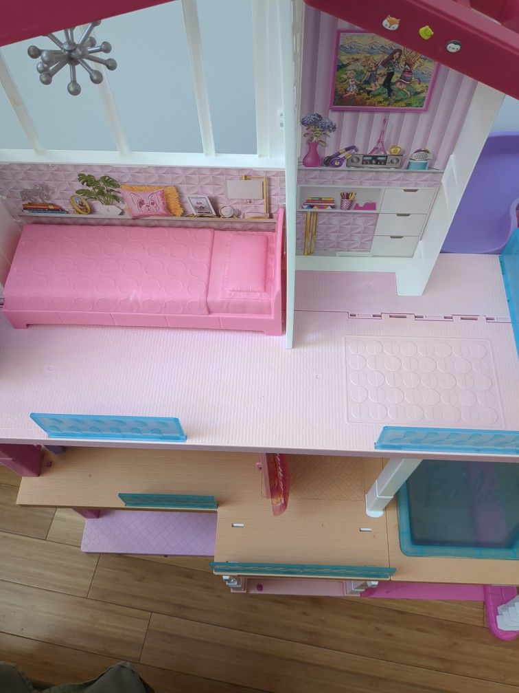 Barbie Dream House