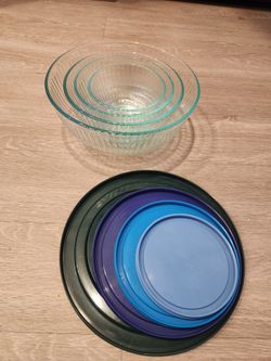 Pyrex Nesting Glass Mixing Bowl Set (4pc) with Lids
