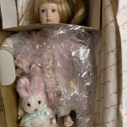 PORCELAIN COLLECTIBLE DOLL (12inch)