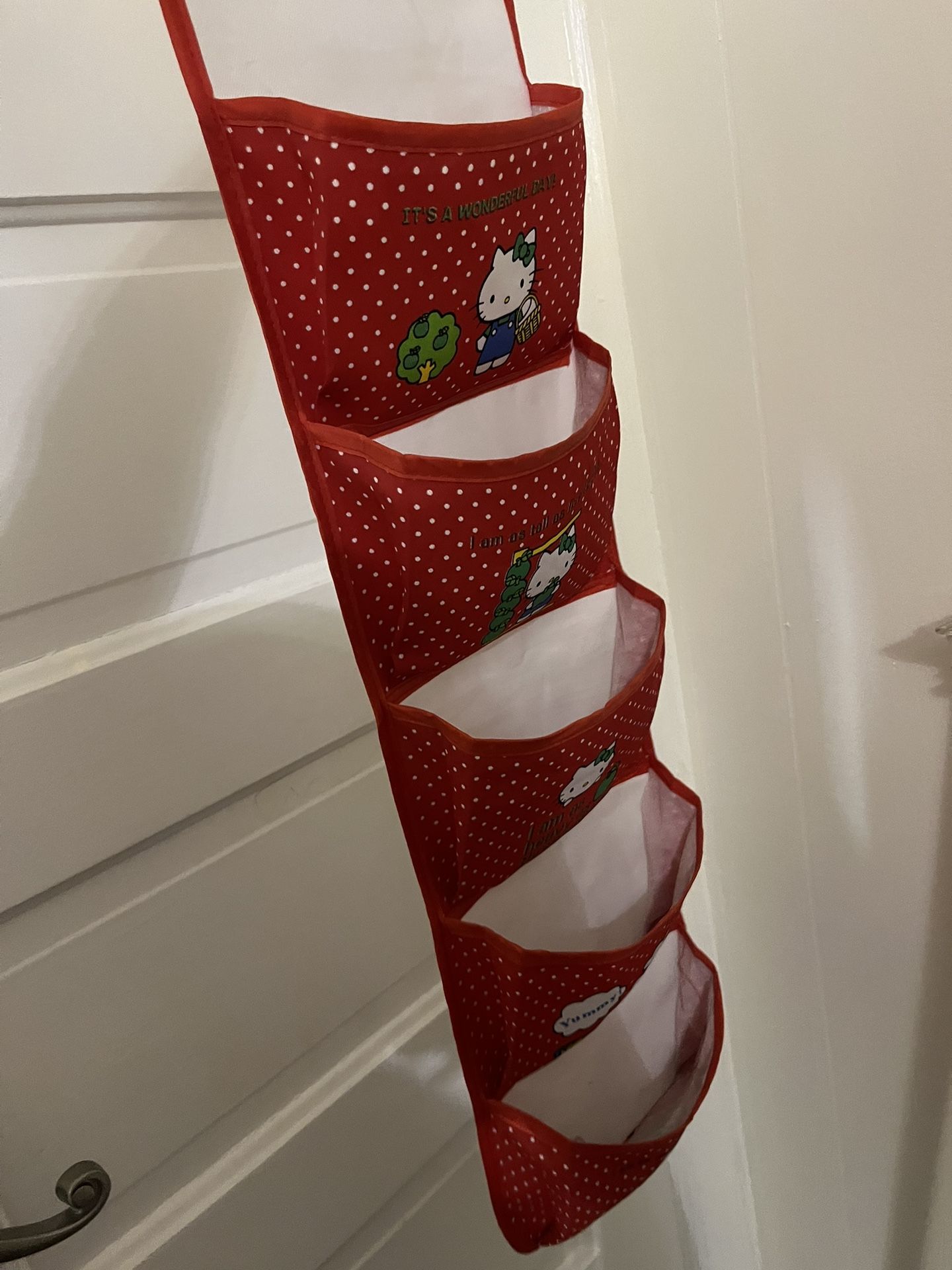 Hello Kitty hanging storage
