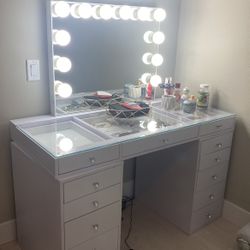 Vanity Mirror With Desk Setup