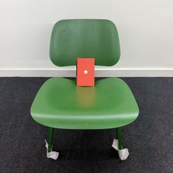 HERMAN MILLER PLYWOOD EAMES LOUNGE CHAIR 💥BRAND NEW 💥 DELIVERY AVAILABLE 