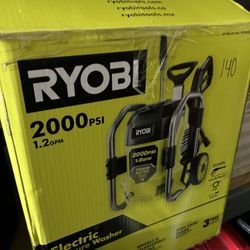 2000 Psi Electric Pressure Washer.