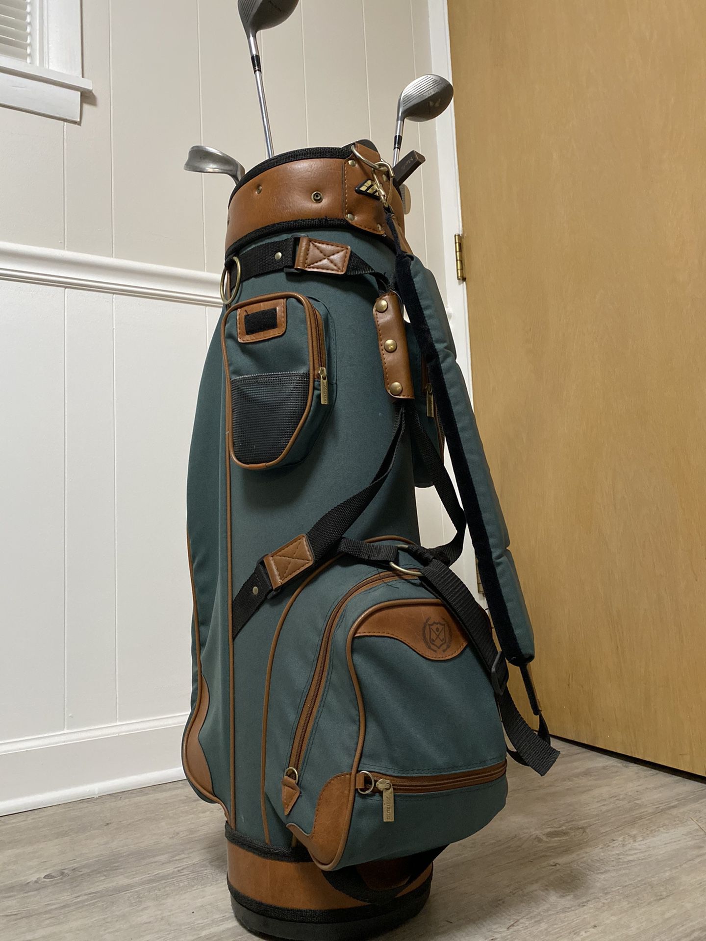 Ladies Golf Club Set - Wilson, Beth Daniel Irons and Mizuno Golf Bag