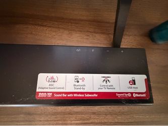 LG 300W 2.1ch Soundbar with Wireless Subwoofer – Complete Set