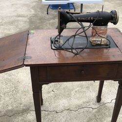 Antique singer Sewing machine