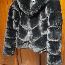 Sofia Vergara Faix Fur Coat