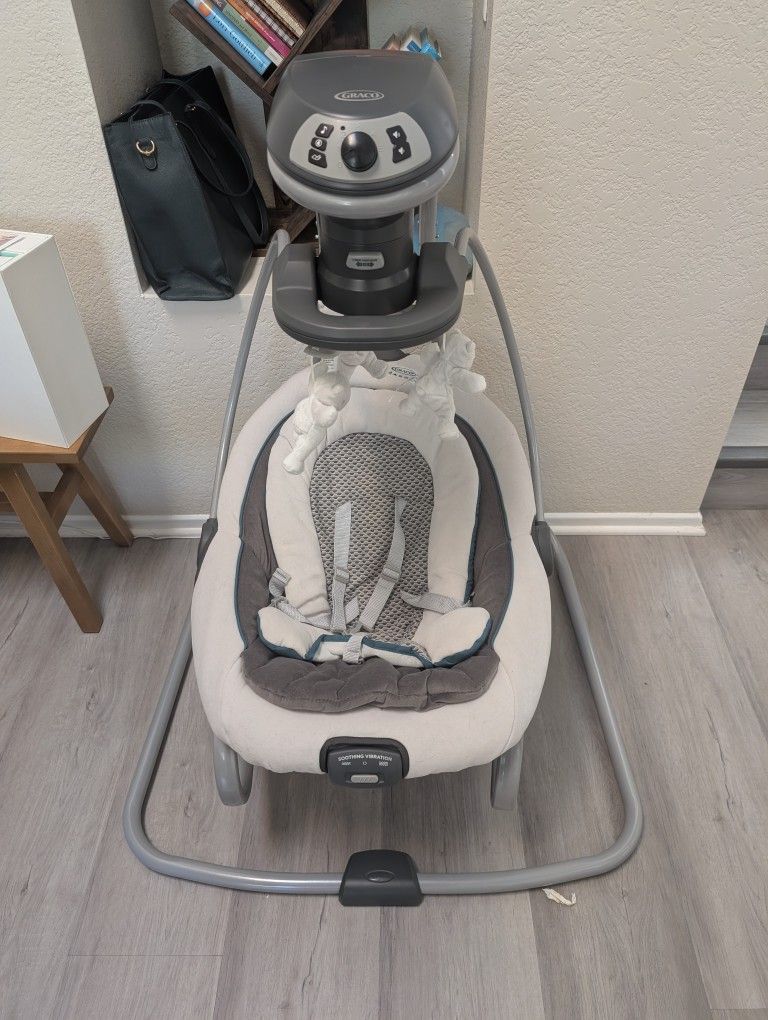 Graco DuetConnect LX Infant Baby Swing - Barely Used