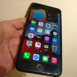 Apple iPhone 8 64 Gb UNLOCKED ANY CARRIER For Metro Tmobil Mint Mobile LycAmobile Working Fine