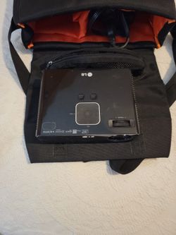 Lg Hw305 Portible Projector