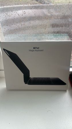 Apple Magic Keyboard plus pencil pro