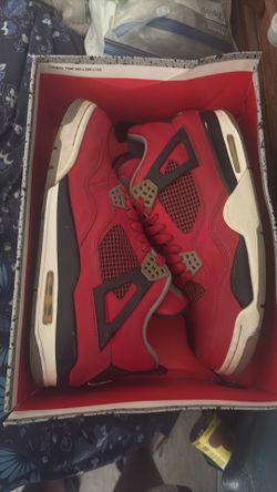 Jordan 4 toro bravo (2013)