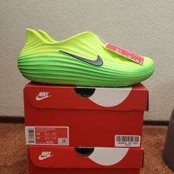 Nike Reactx Rejuven8  Size  10