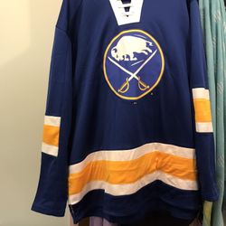 NHL Buffalo Sabres Pullover