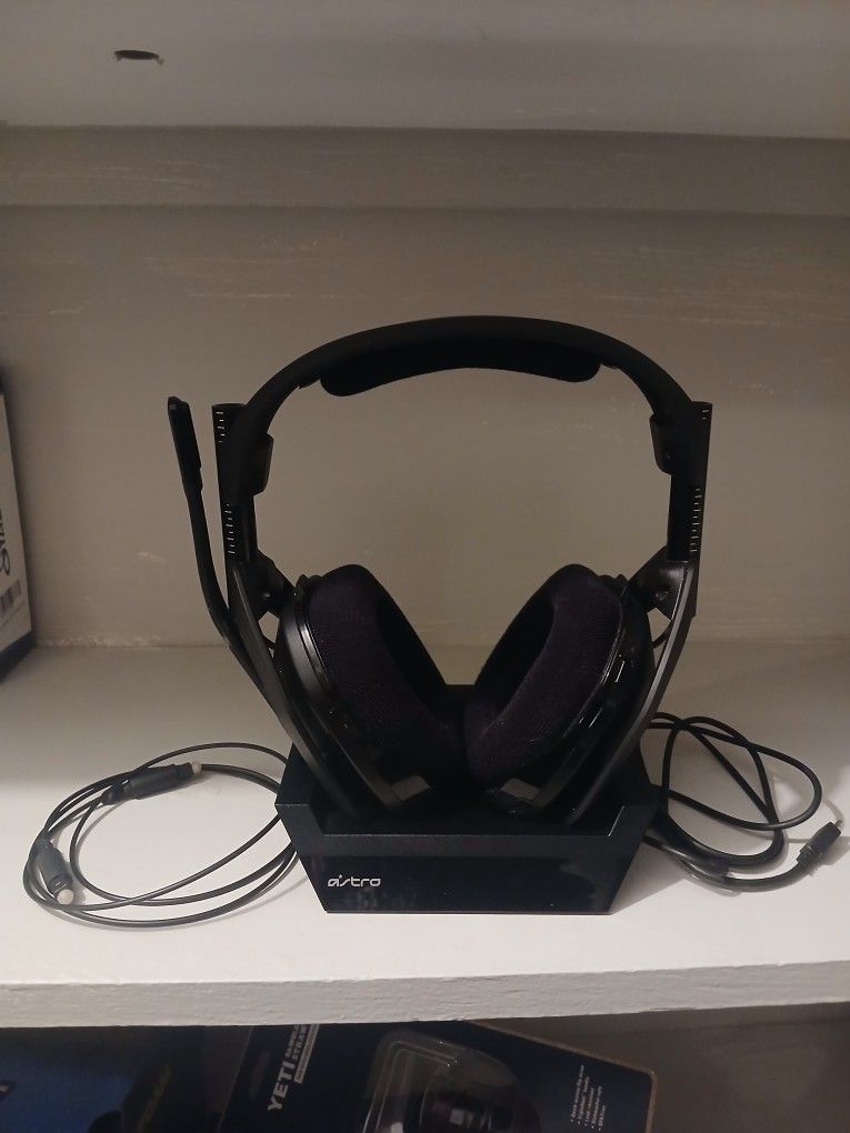 Astro A50 Gen 4 For PS4 And PS5