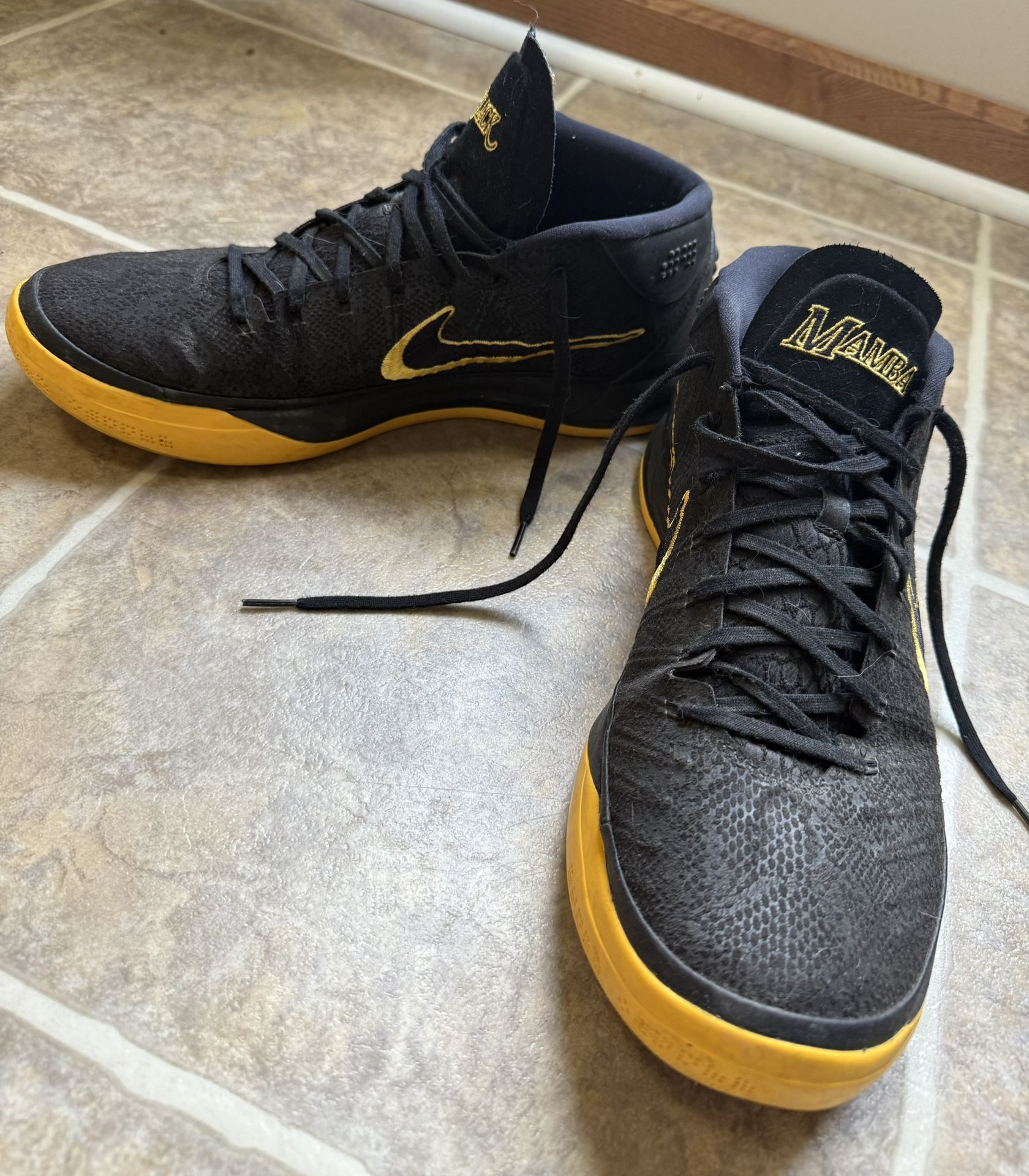 Nike Kobe A.D. Mid Lakers Black Mamba