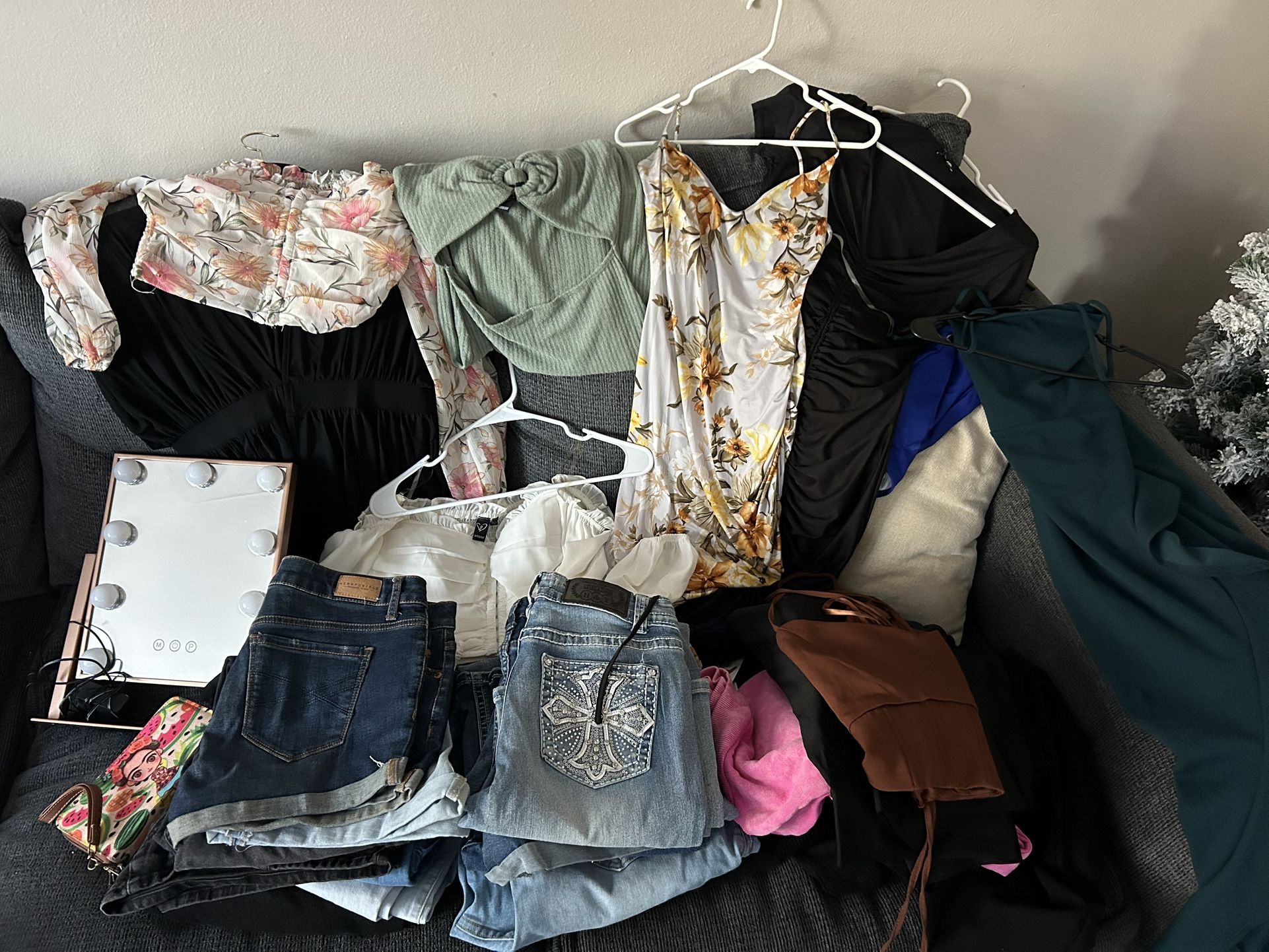 Used Clothes And Shoes