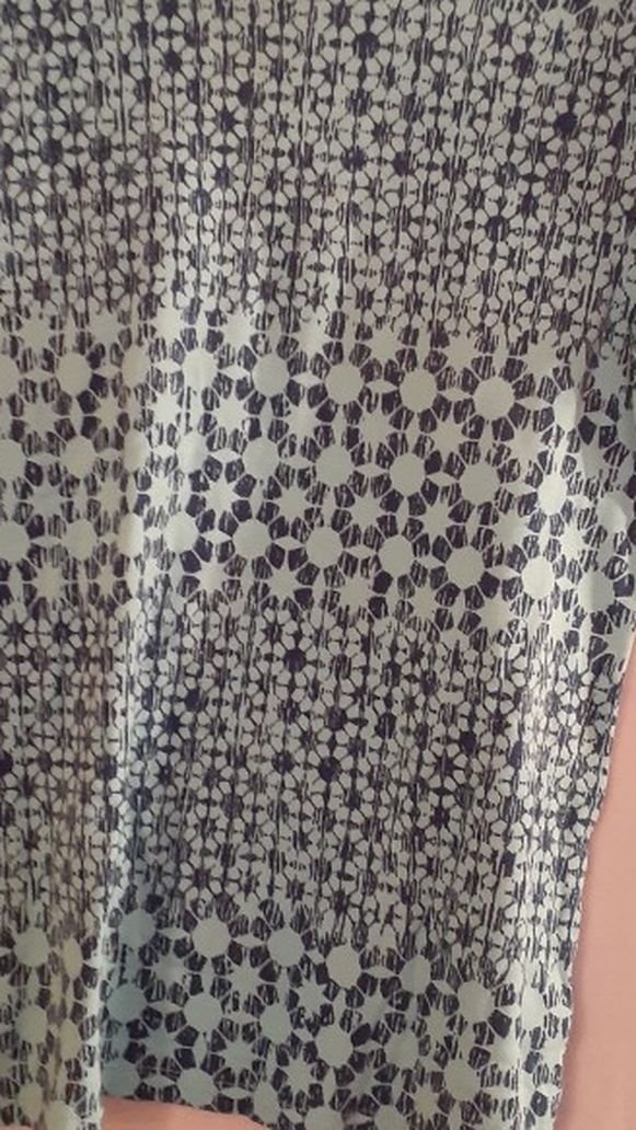 Relativity Large Womens Top