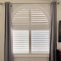 REAL WOOD & LIFETIME WARRANTY, Custom Interior Shutters, Plantation Shutters, Window Treatments, Window Coverings, Persianas de Madera
