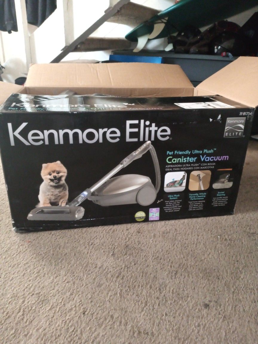 Kenmore Elite Pet Friendly Ultra Plush Canister Vacuum In Great Condition The Suction Is Amazing