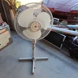 Super Delux Occilating Fan