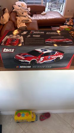 New sealed in the box Losi NASCAR #5 Chevy Camaro ZL1 1/12 2S AWD RTR On-Road Car (Kyle Larson) w/2.4GHz Transmitter, Battery, & Charger