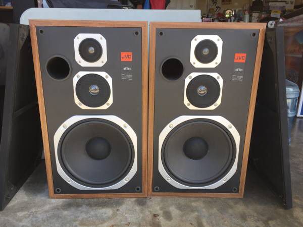 JVC SK-303 3-Way 12" Woofer Floorstanding Speakers. MADE IN USA