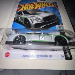 Hot Wheels 2019 Bentley Continental GT3