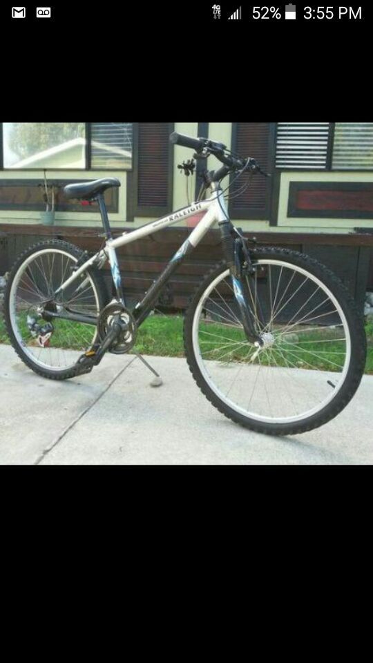 His Mojave 2.0 Raleigh Unisex Mountain Bike Retail price: $260