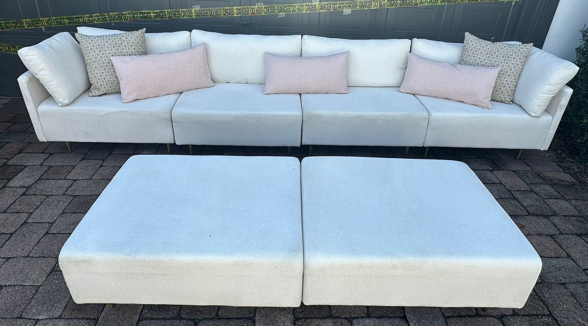 Off White Sectional Couch (4 pieces and 2 Ottomans) …Delivery Extra