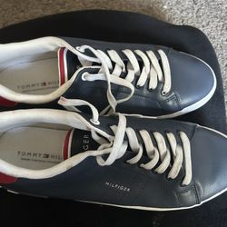 Tommy Hilfiger Size 11