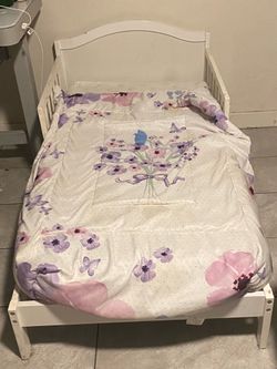 Toddler bed