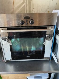 Kitchen oven