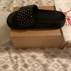 Christian Louboutin Pool Fun Spiked Leather Slides for Sale in Victorville,  CA - OfferUp