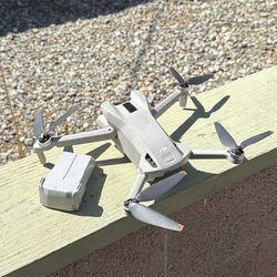 Damaged DJI mini 3
