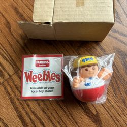 VTG Playschool, Hasbro, 1987 Weebles Wobbles 4x4 Toy Figure 