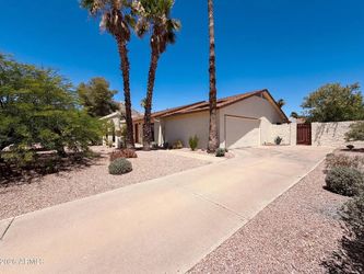 Unit 107 | 3 bd | 2 ba | 1926 sqft 2346 E Mescal St, Phoenix, AZ 85028