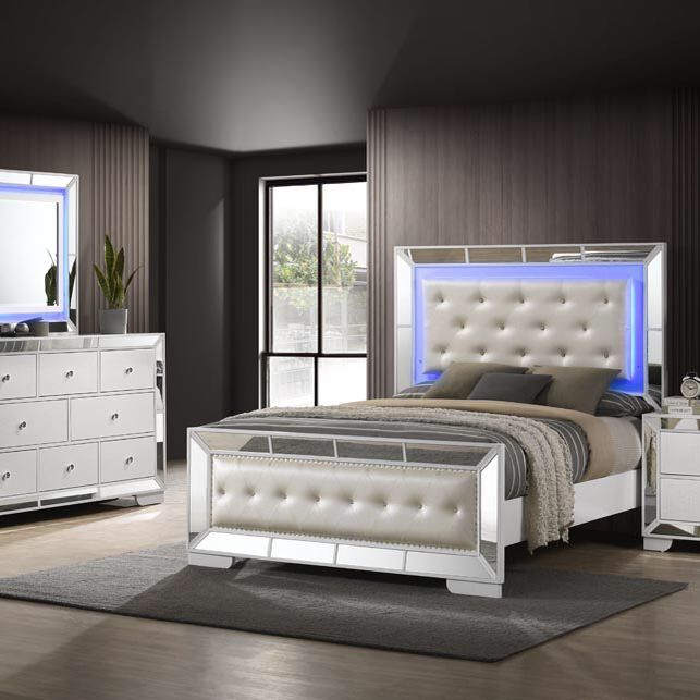 Brand New Queen Size Bedroom Set$1599.financing Available No Credit Needed 